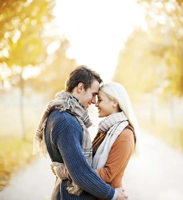 Когда ты рядом все иначе теплее. Когда ты рядом все иначе теплее. Всем любви. Объятия любимого. Раствориться в нежности.