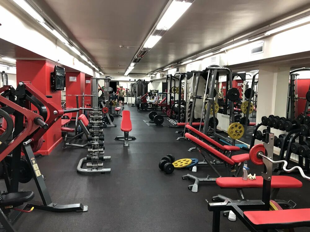 Тренажерный зал олимпия челябинск. Олимпия тренажерный зал. Олимпия тренажерный зал. Олимпия челябинск фитнес. Москва фитнес олимпия.