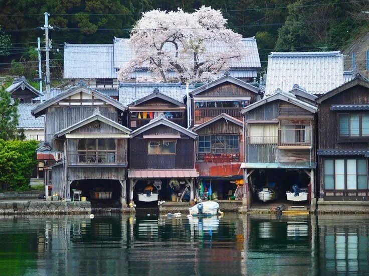 Japanese village. Япония Киото деревня. Деревня ине Япония. Япония деревня САТОБА. Деревня ине Киото.