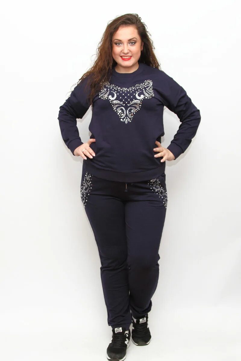 костюмы со стразами женские больших размеров. черный костюм со стразами женский. костюм женский батал. турецкие костюмы женские со стразами. костюм со стразами женский.