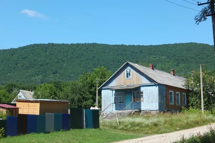 Усть Сахрай поселок. Поселок Сахрай Адыгея. Село Безымянное горячий ключ. Село Безымянное Краснодарский край. Погода усть сахрай