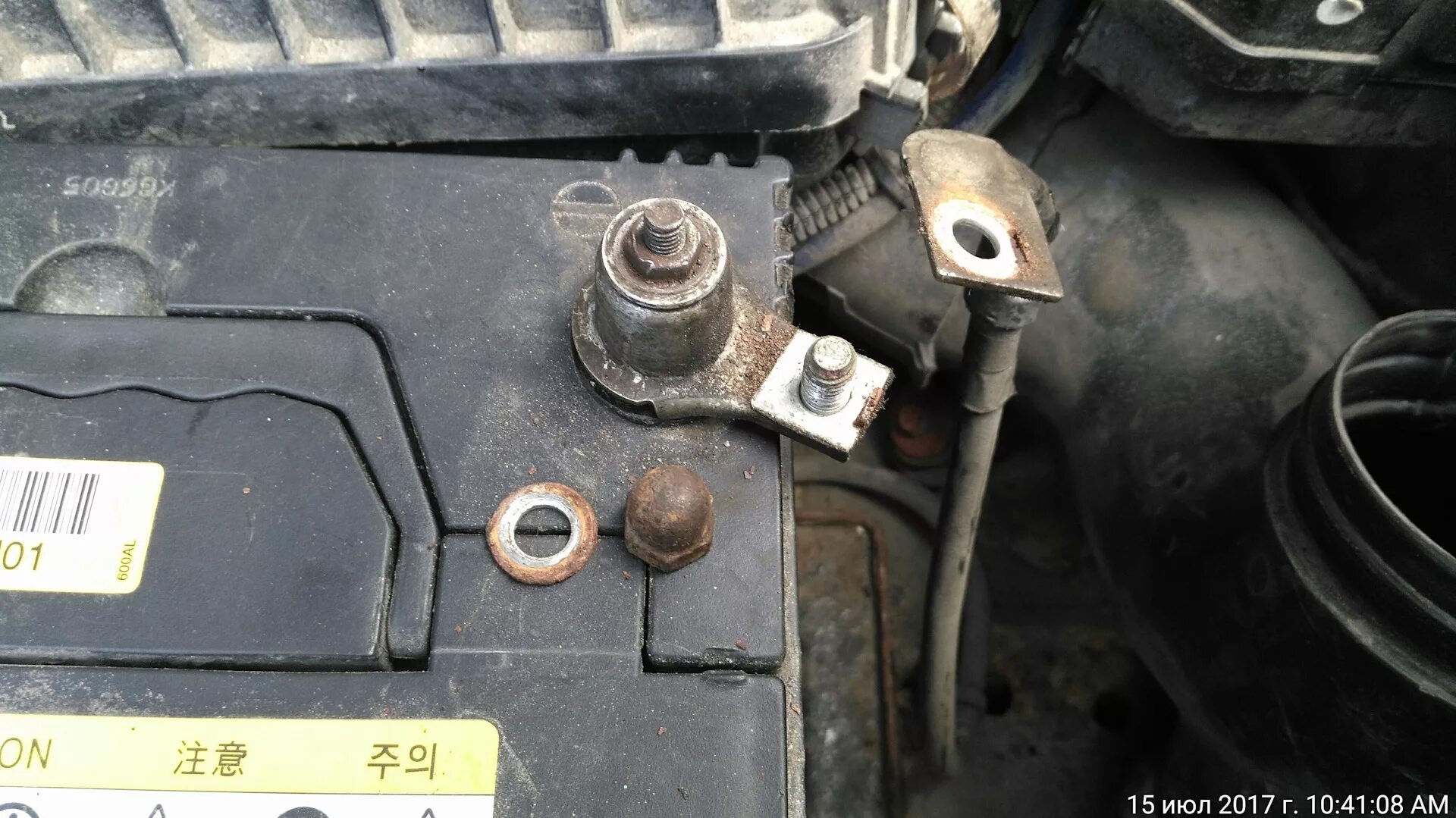 Как снять аккумулятор хендай туксон Новый аккумулятор Hyundai Tucson (JM), 2,7 л, 2006 года электроника DRIVE2