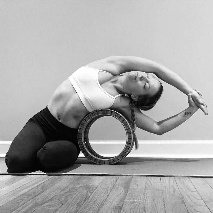 Woman Handstand Images - Browse 22,955 Stock Photos, Vectors, and Video Adobe St