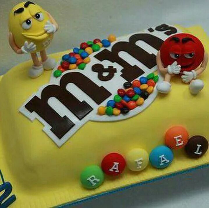 Торт эм энд эмс. Торт m&amp;m. торт m m&#039;s. торт с м энд эмс. торт с эмемдемсом.