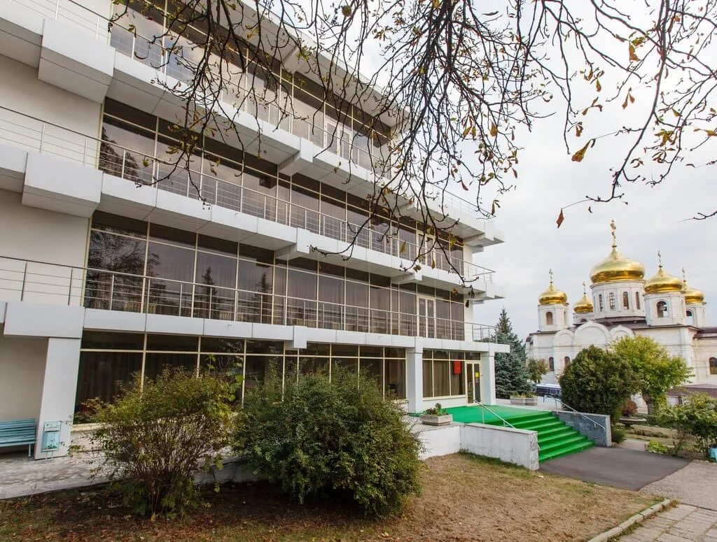 Гостиница берлин в москве. Санаторий руно пятигорск. Санаторий руно пятигорск. Донагрокурорт пятигорск руно. Пансионат в пятигорске руно.