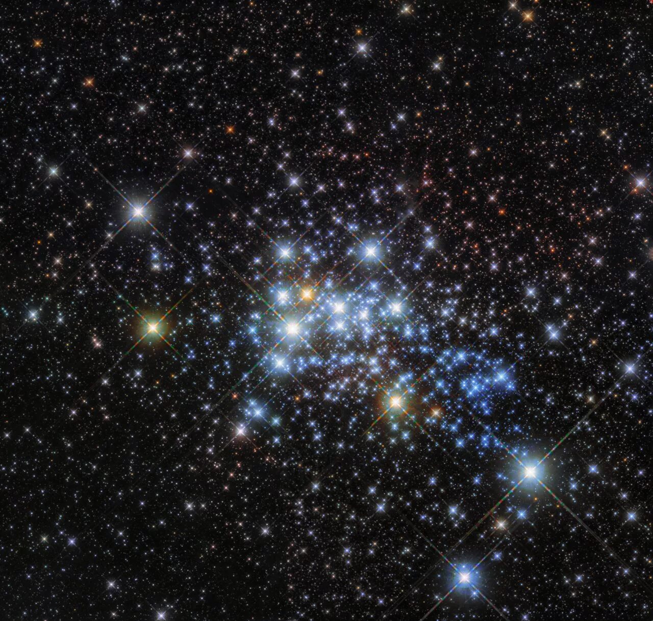 Большой гигант звезда. Westerlund 1 в Млечном пути. Westerlund звезда. Звездные скопления. Массивная звезда.