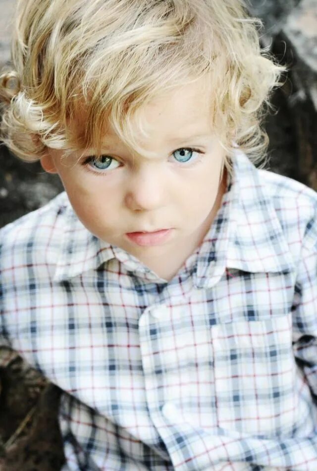 Мальчик блондин. Светленький мальчик. Дети блондины с голубыми глазами. Белокурый мальчик.