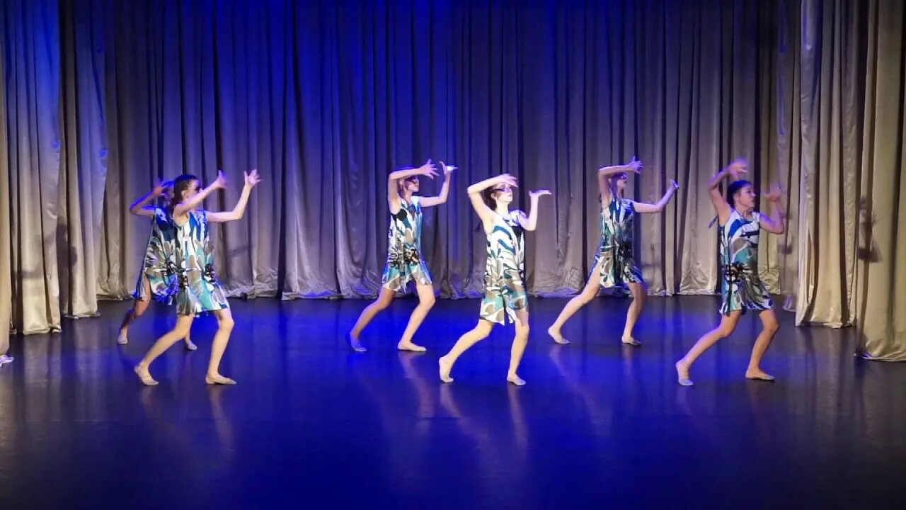 Липецк ансамбль "грация" лучшие номера. Танец стукалочки. Грация команда. Грация команда. Грация иваново танец море.