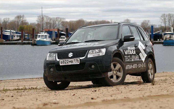 Сузуки гранд витара 2011 2. Suzuki grand vitara drive2. Сузуки гранд витара тест драйв. Grand vitara на дисках. Сузуки гранд витара тест драйв.