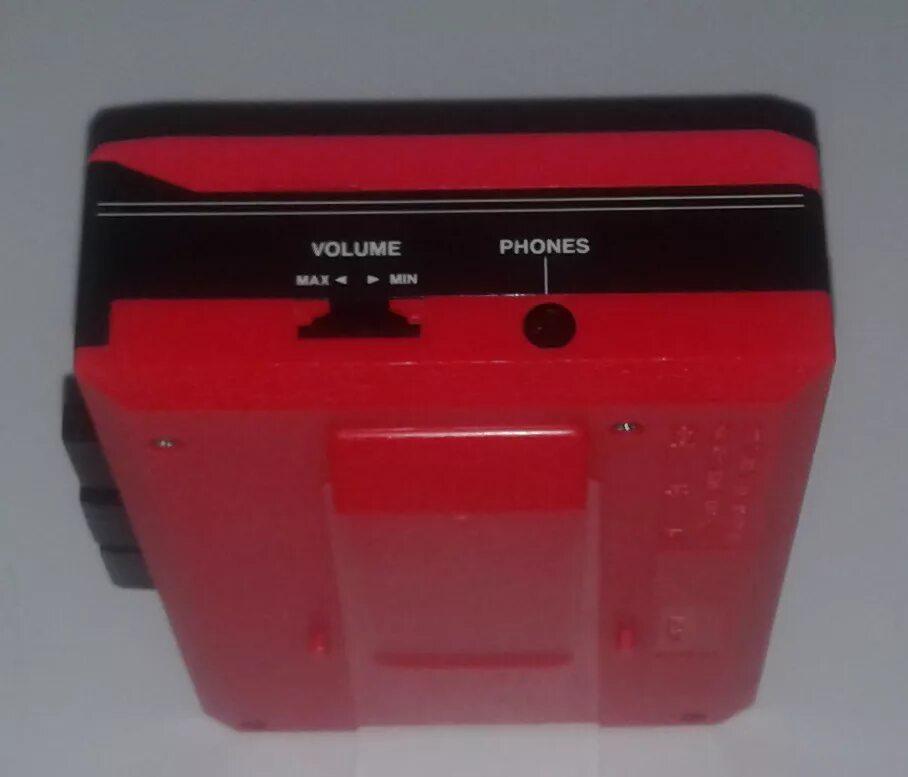 Плеерок1 ком. Sanyo MGP 11. Sanyo 80-е кассетный плеер. Mini Cassette Player Sanyo. Кассетный плеер Sanyo модель VLP-100.