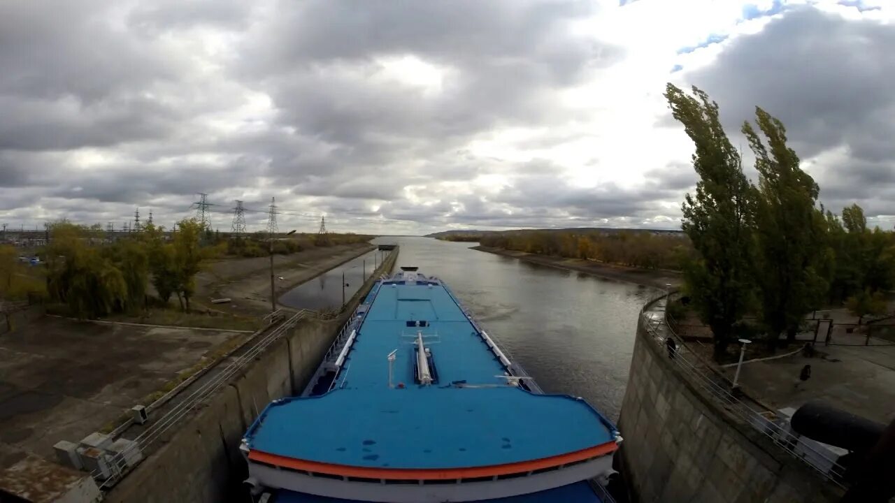 Каховский судоходный шлюз. Волго-донской судоходный канал. Днепровский шлюз. Волго донское водохранилище волгоград. Каскад шлюзов днепра.