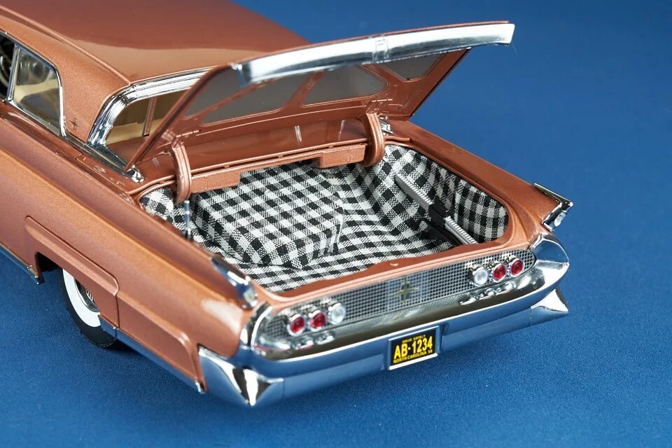 Lincoln Continental III 1:18. Lincoln Continental 1958 1/18 sunstar. 1958 Lincoln Continental Mark III. 1 18 Lincoln Continental 1958 sunstar Platinum.