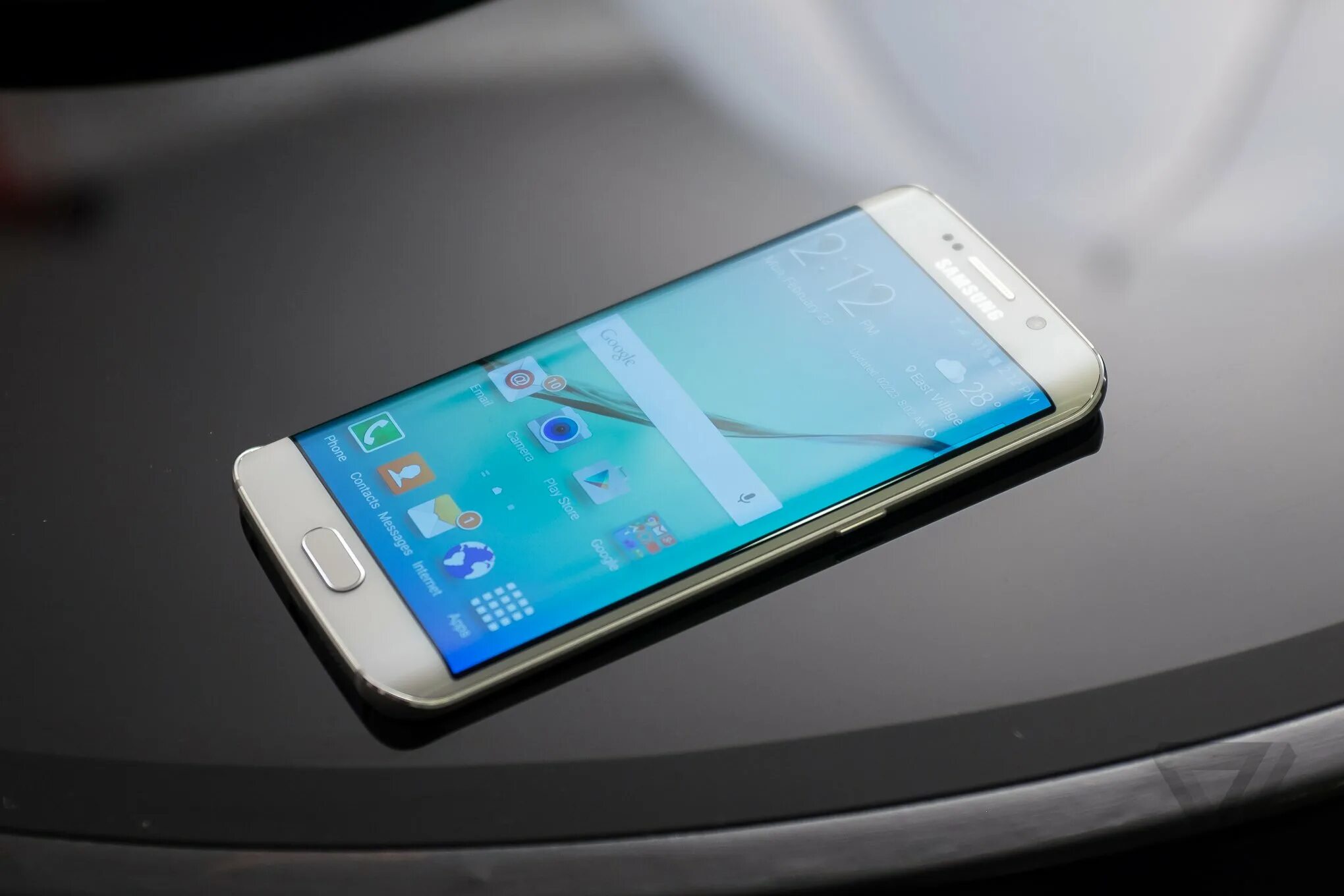 Смартфон Samsung Galaxy s6 Edge. Samsung Galaxy s6 Edge 2015. Самсунг с выпуклым экраном s6 Edge. Самсунг галакси с 6 с изогнутым экраном. Экран для телефона samsung