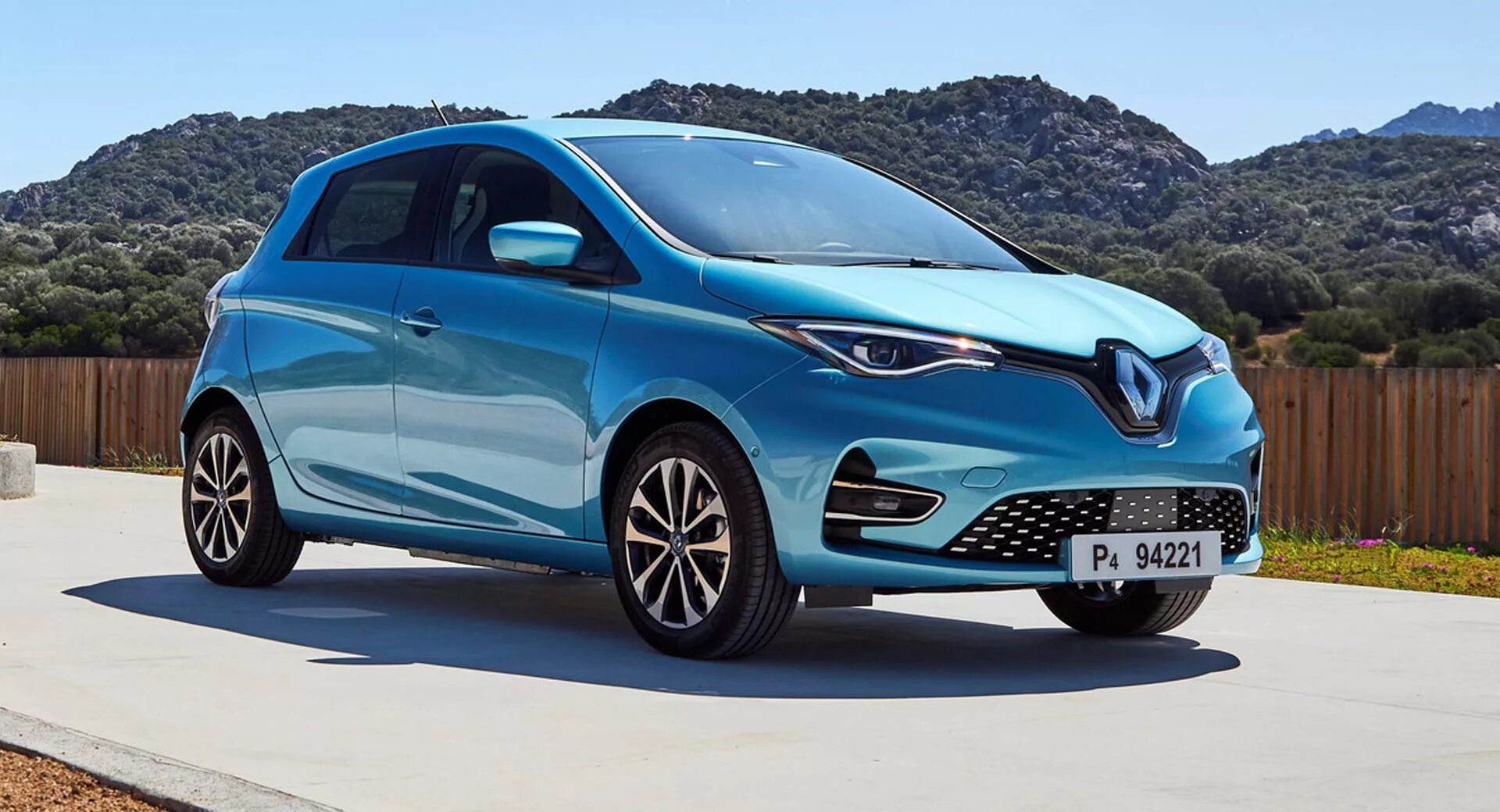 Renault electric. Renault zoe 2020. renault zoe electric. renault zoe электромобиль. renault zoe r135 edition one 2019.