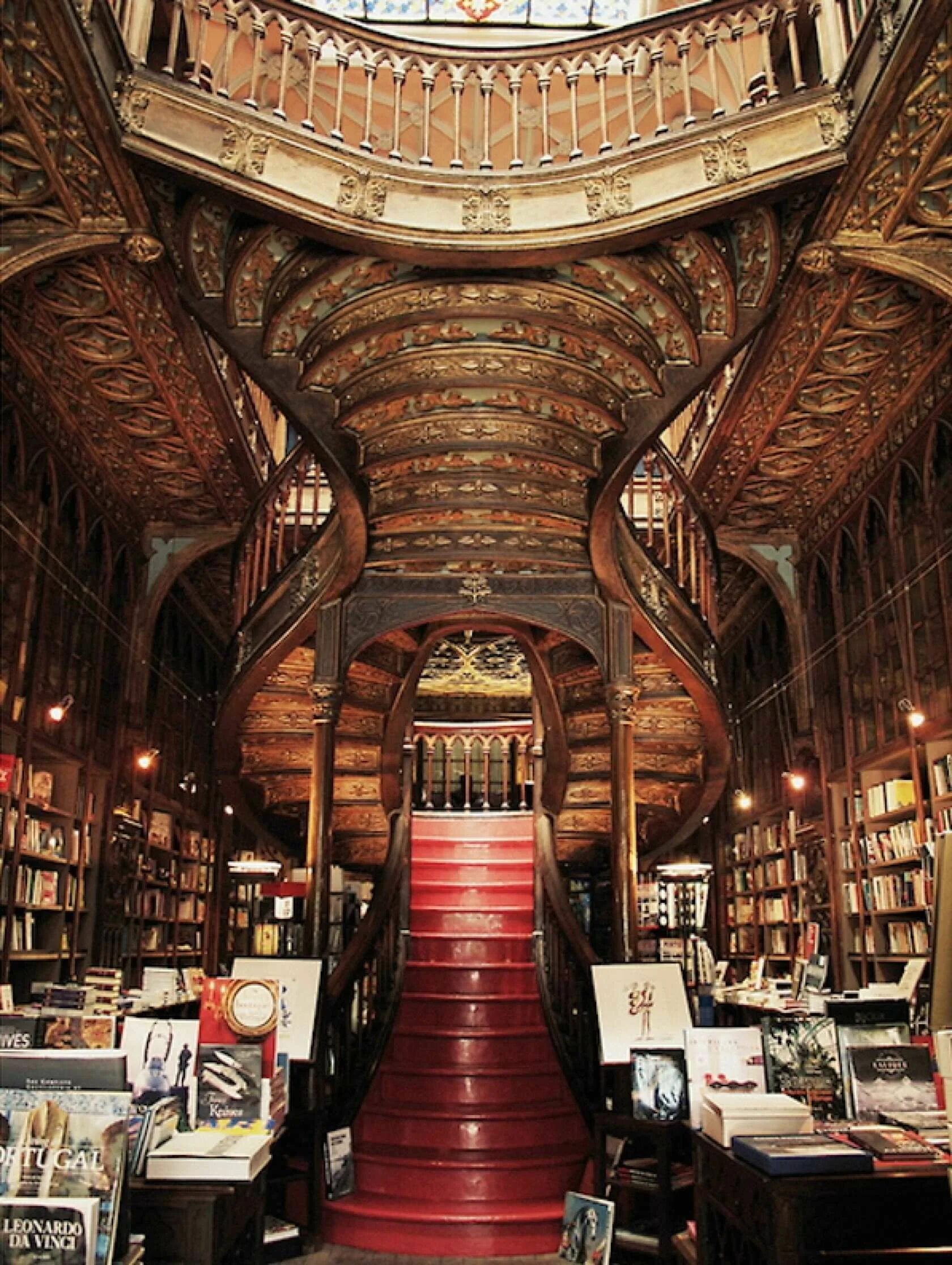 Livraria Lello Португалия. Livraria Lello (порту, Португалия). Livraria Lello & irmão Португалия. Книжный магазин в Португалии Лелло. The books in this shop are