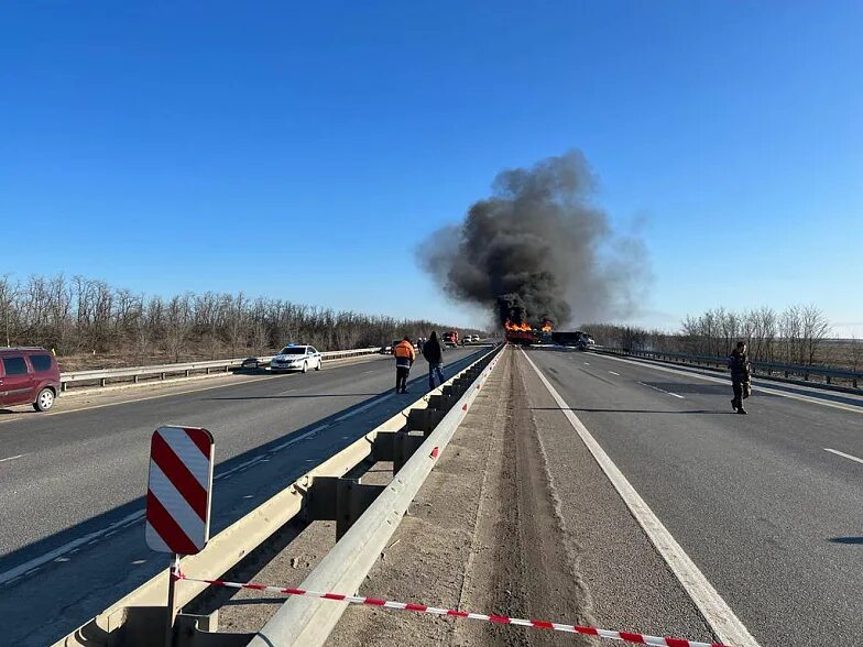 Трасса дон состояние сегодня. Дтп на трассе м4 дон в ростовской области 21.08.2025. м4 дон ростовская область. дтп трасса дон м4 22.10.2025. авария на трассе м4 дон в ростовской области.