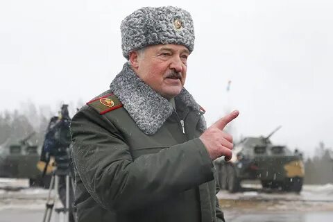 Лукашенко военное положение