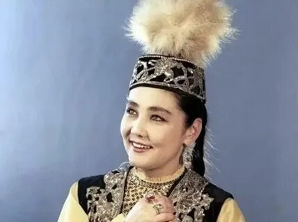 Порнодағы үлкен кеуделі аналар