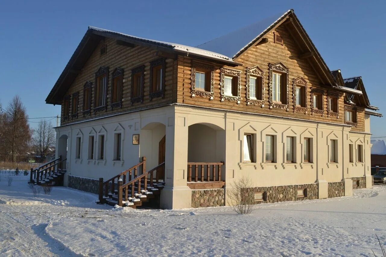 усадьба захолмье волхов. юрин дом суздаль. стиль суздаль. проект дома в суздальском стиле. отель горячие ключи суздаль.