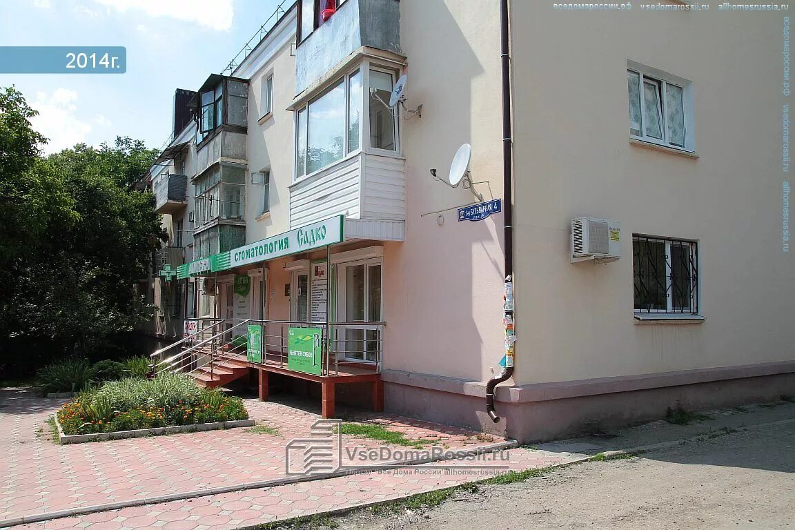 Pyatigorsk, Bulvarnaya 1-ya st house 6. Apartment house with a store on the grou