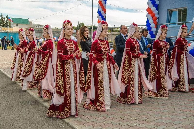 Учкекен карачаево-черкесская республика. Учкекен площадь. Учкекен на неделю. Учкекен рынок. Учкекен на неделю.