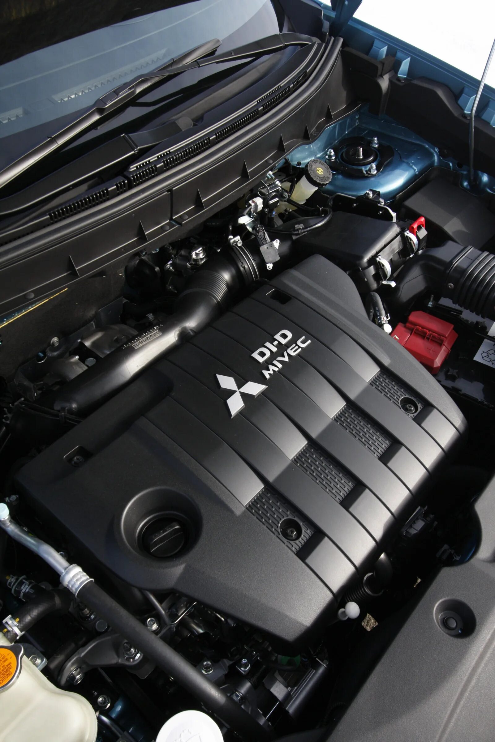Митсубиси асх какой двигатель. Двигатель Mitsubishi ASX 1.6 2013. Mitsubishi ASX 1.8 двигатель. ASX 2013 1.8 двигатель. Мотор ASX 1.8.