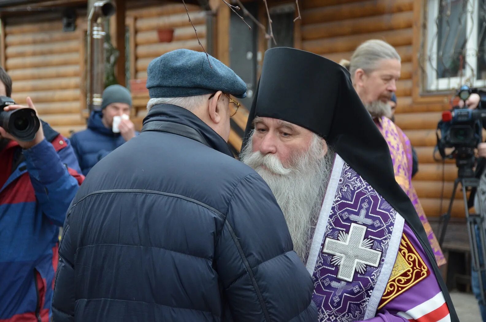 владыки ермогена голубева. церковь ермогена симферопольский бульвар. храм священномученика ермогена в зюзино. храмы юго западного викариатства москвы. храм ермогена в зюзино видеотрансляция.