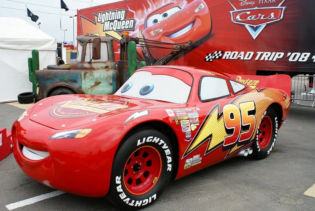 Тачки 4 2022. Додж Вайпер молния Маквин. Dodge Viper Lightning MCQUEEN. Молния Маквин 2022. Тачки 4.