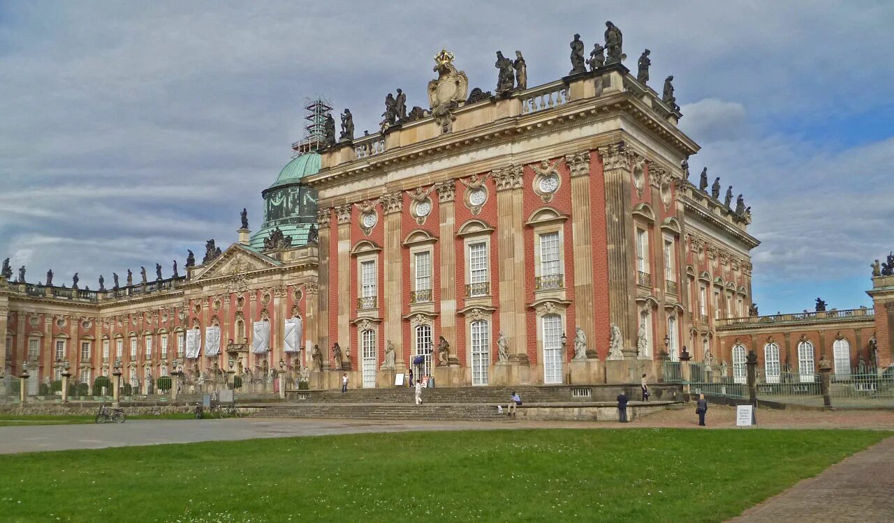здание муниципалитета лима. муниципальный дворец. бранденбург городской дворец. муниципальный дворец. дворец сан-суси в потсдаме.