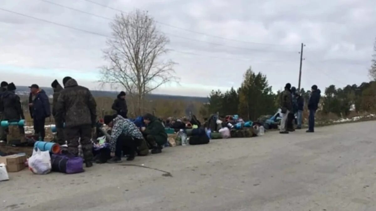 Сколько погибло мобилизованных на украине. Елань Долина смерти. Казань мобилизация бунт. Гибель мобилизованных. Убитые мобилизованные.