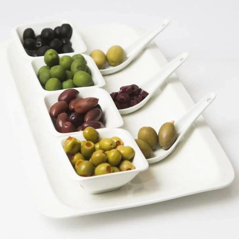Посуда для оливок и маслин. Тарелка для оливок и маслин. Менажница для оливок и маслин. Посуда с оливками.