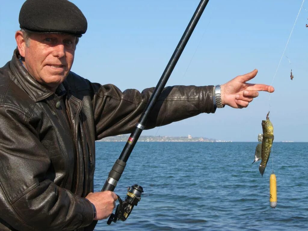 Как ловить на море