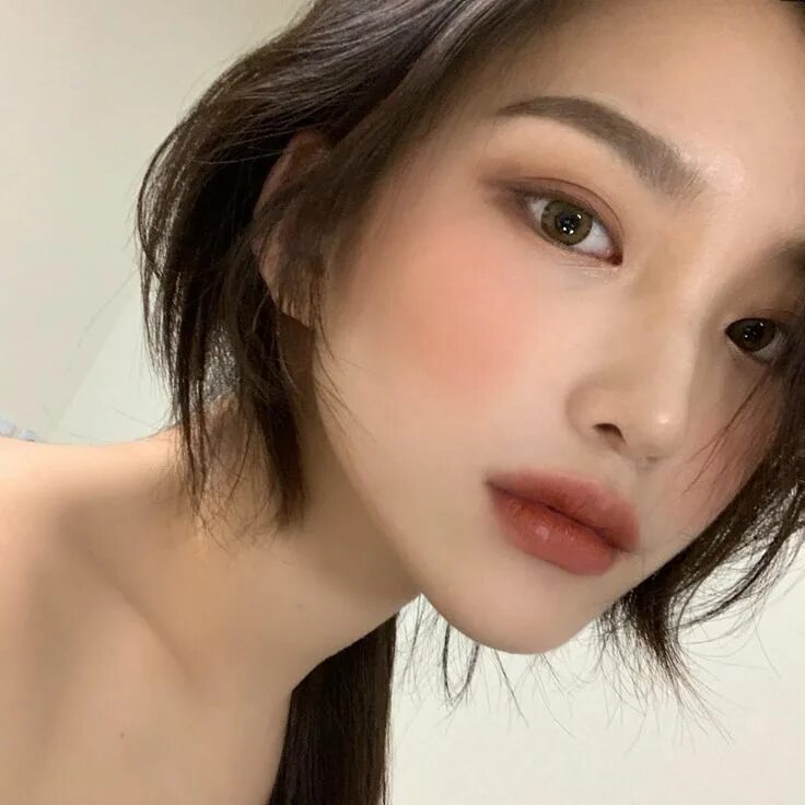"Asian makeup" - image created in Shedevrum