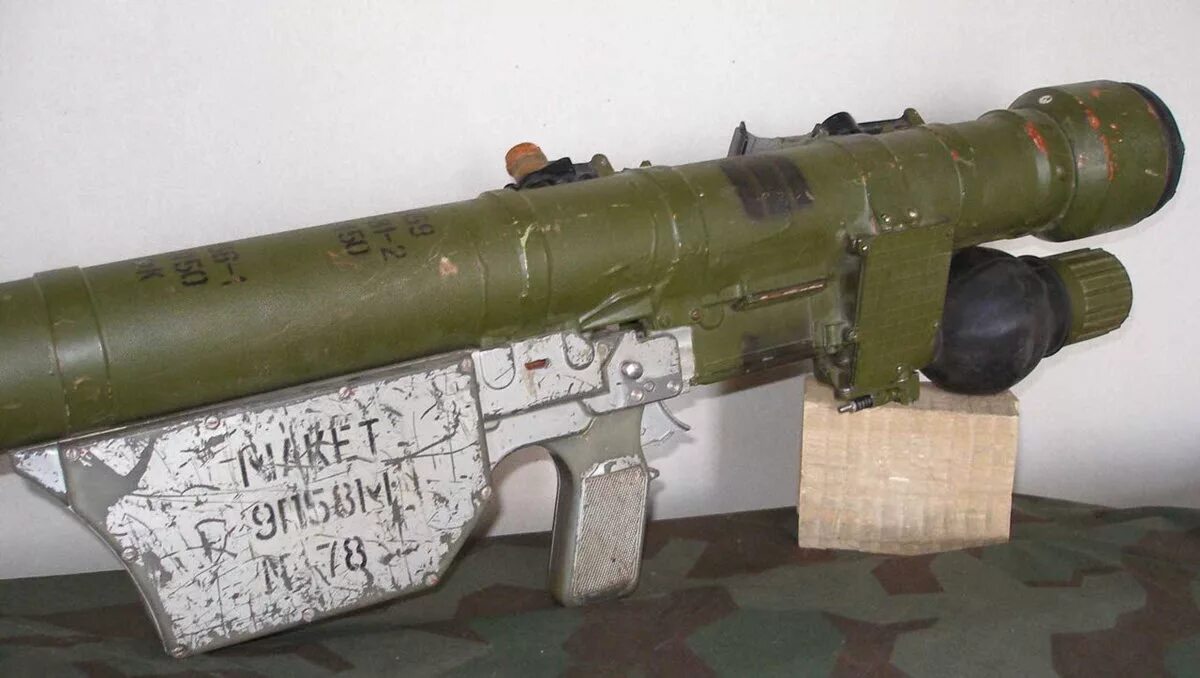 Пзрк стрела 2м. Пзрк 9к32м стрела-2м. Переносной зенитный комплекс стрела 2 м. Стрела 2 м пзрк стингер. Пу пзрк 9к34 «стрела-3».