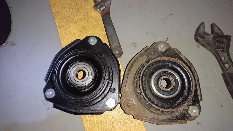 Опорный подшипник рав 4 3 поколения. Опорный подшипник передней рав 4. Опора амортизатора раф4. Опорные подшипники рав 4. Опорный подшипник тойота рав 4.