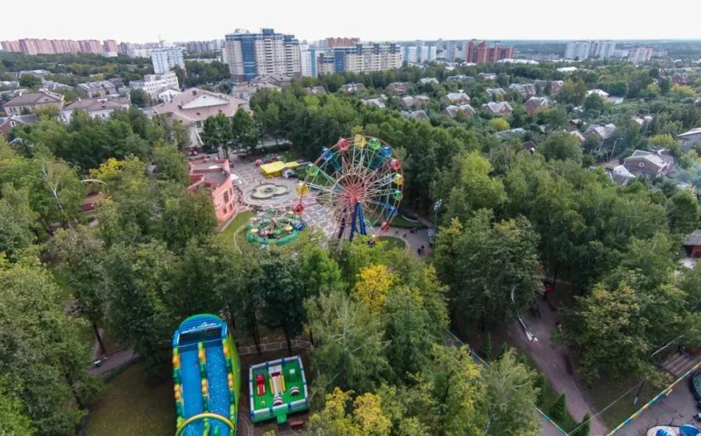 Работа на день в видном. Центральный парк Видное. Детский городок Видное. Город Видное парк аттракционов. Московская область, город Видное, Тимоховский парк.