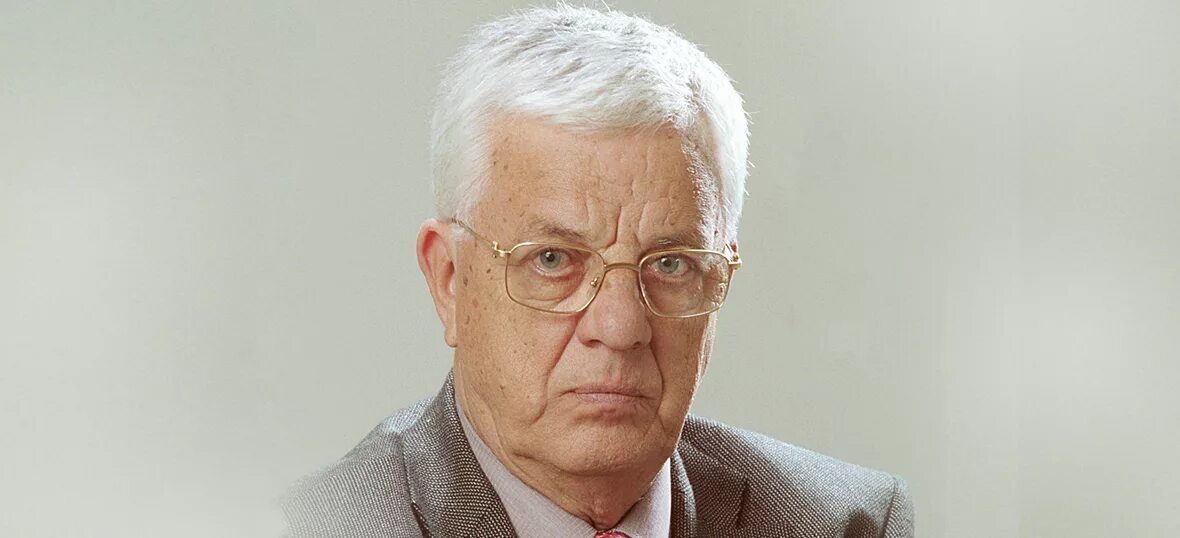 сколько лет паулсу сейчас. раймонд паулс. раймонд паулс 2020. лана паула жена паулса. раймонд паулс молодой.