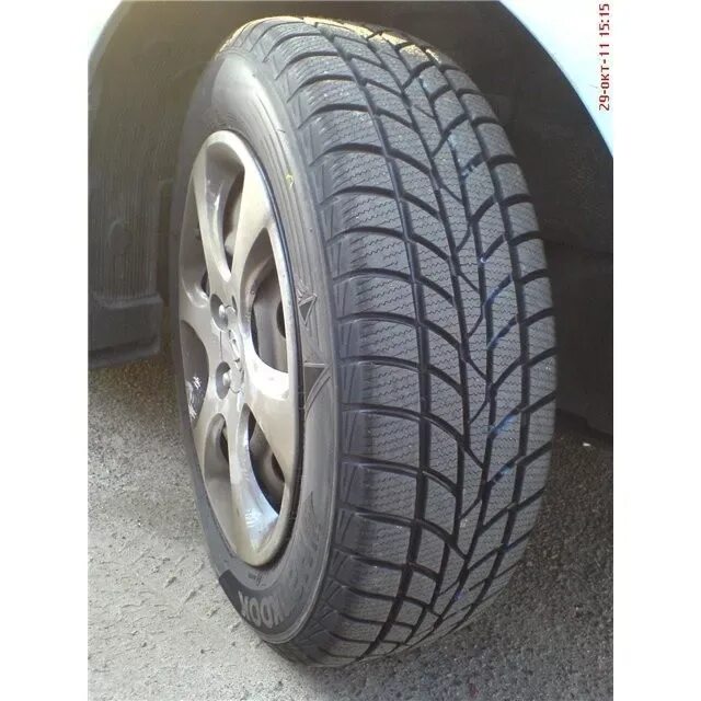 Шины ханкук отзывы владельцев. Hankook Winter i*cept RS w442. Шины Hankook Winter i cept. Hankook 205/70 r15 96t Winter i*cept RS w442. Шины Hankook Winter i*cept rs3.