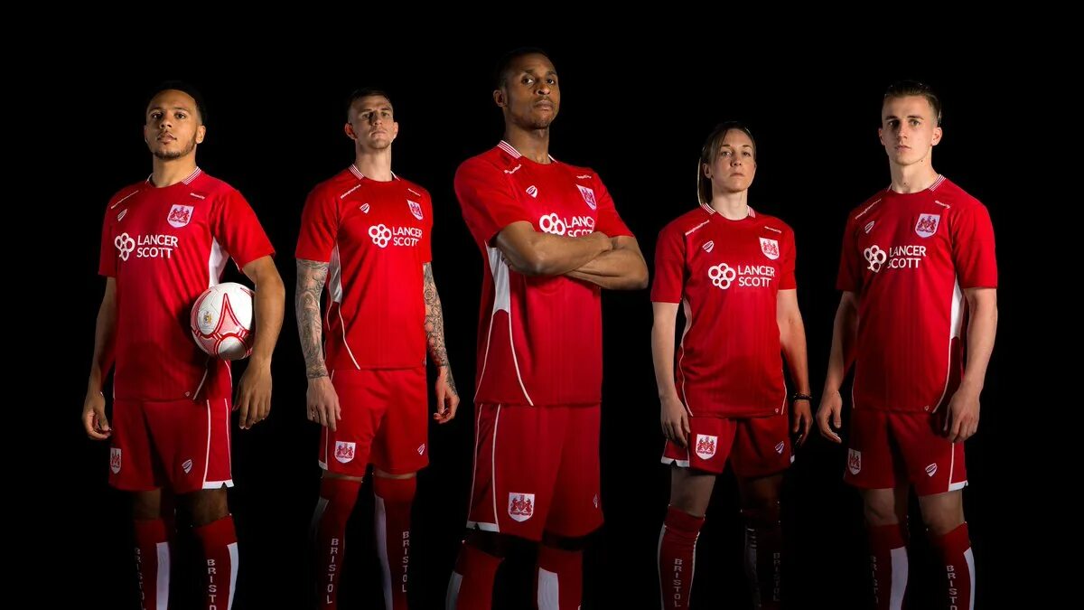 Новая форма 2019. Бристоль сити форма. bristol city fc. бристоль сити форма 2019. домашняя форма бристоль сити 16/17.