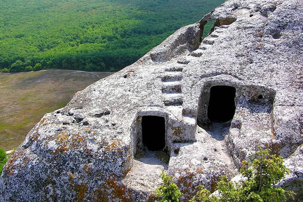 эски кермен крым. эски-кермен пещерный город. эски кермен пещерный. крым. крым бахчисарай эски кермен.