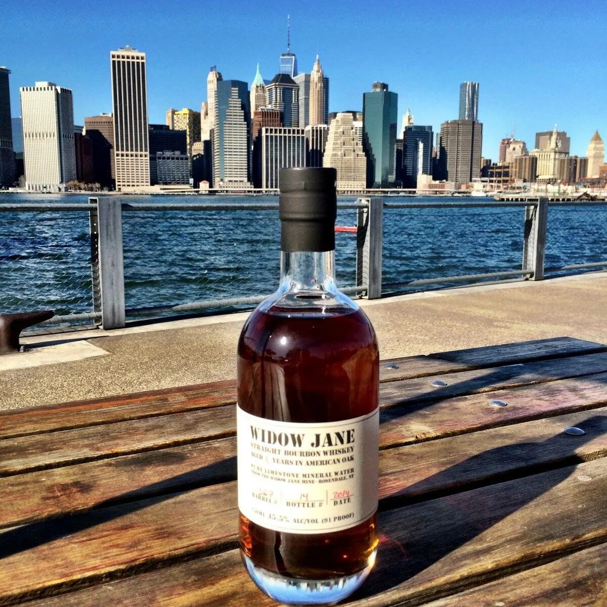 Бурбон виски. Бурбон сент Элисон. Виски Бурбон США. Виски Bourbon Whiskey