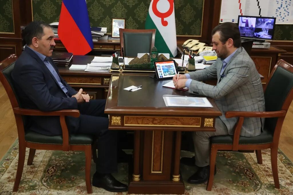 евкуров гогенцоллерн. москва ингушетия. аэропорт сунжа ингушетия. полпредство ингушетии в москве. джемалдин хамурзаевич яндиев.