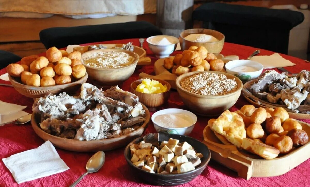 Традиционные блюда алтайского края. Этно деревня таш батыр. Кухня алтайцев. Гастротур алтай. Гастрономическая экскурсия.