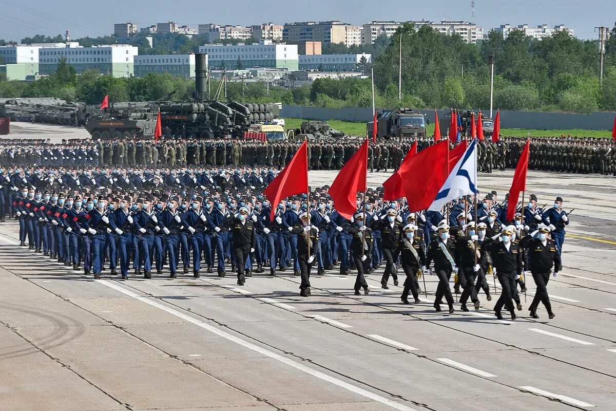 9 май 2020 год. Репетиция парада Победы 2020 в Алабино. Репетиция парада Победы в Алабино. Парад Победы в Алабино. Тренировка парада Победы в Алабино.