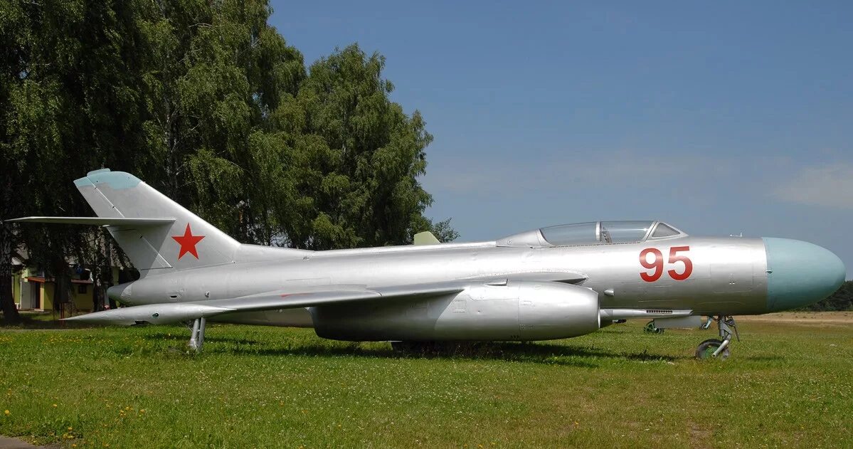 кабина як-25. як 120. модель сборная як-25. як 125. як 25 1.