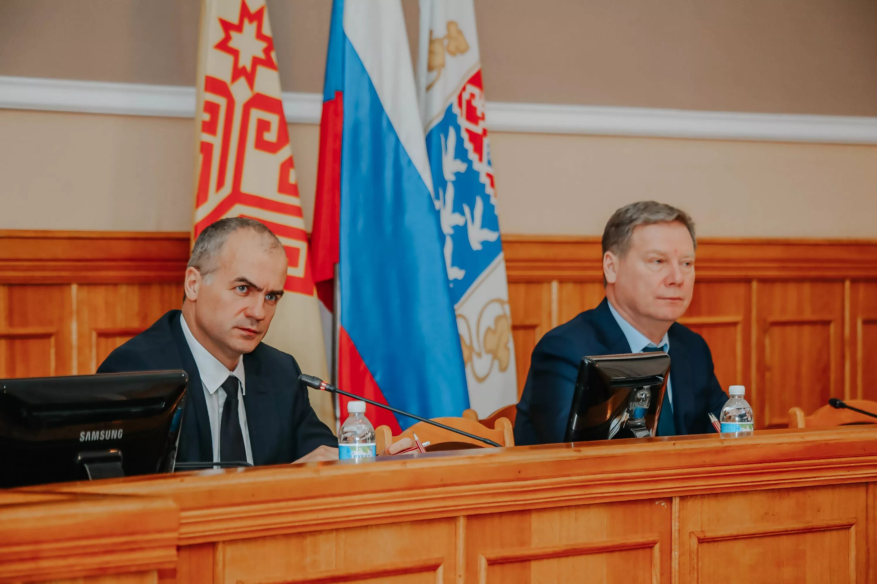 Правда новости чебоксар. Чувашская Республика Ладыков. Новости в администрации города Чебоксар. Сандимиров фото Чебоксары.