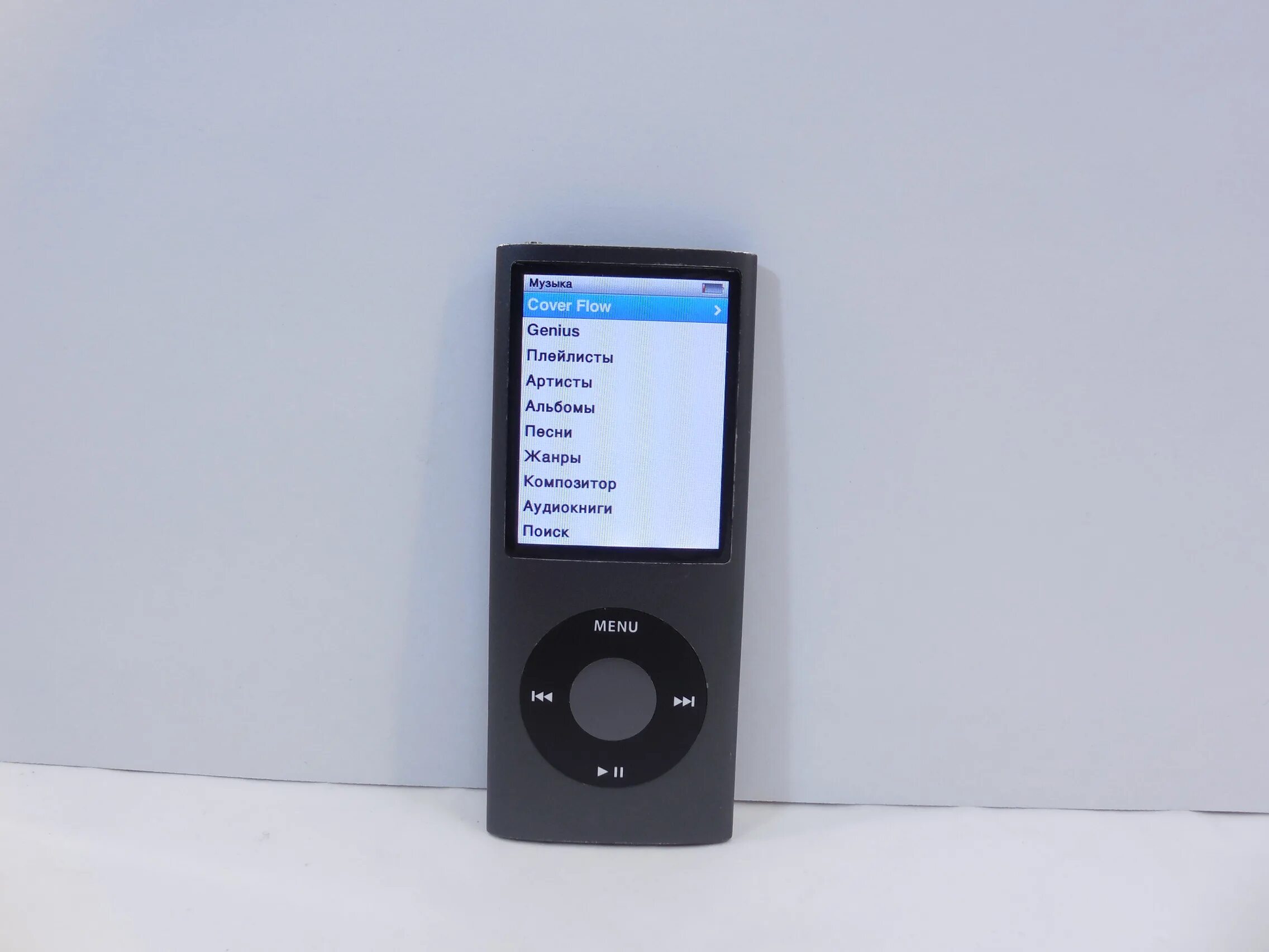 Лд плеер 10. Apple IPOD Nano 4. IPOD Nano 4 8gb. Плеер Apple IPOD Nano 8gb. IPOD Nano Nano 4.