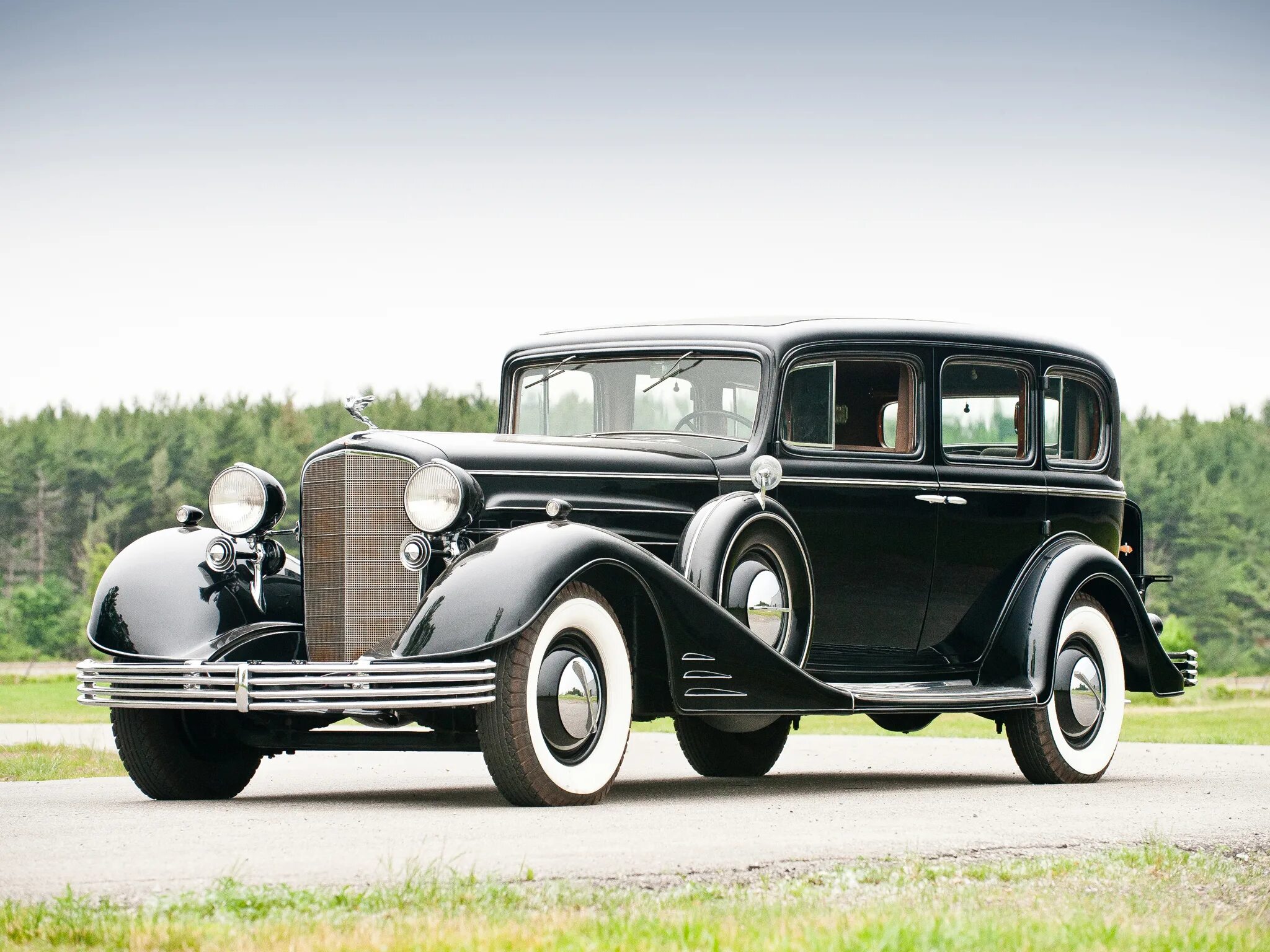 У 20х 1. Cadillac v16 1933. Cadillac v16 452. Кадиллак ретро 1933 v16. Cadillac Fleetwood 1933.