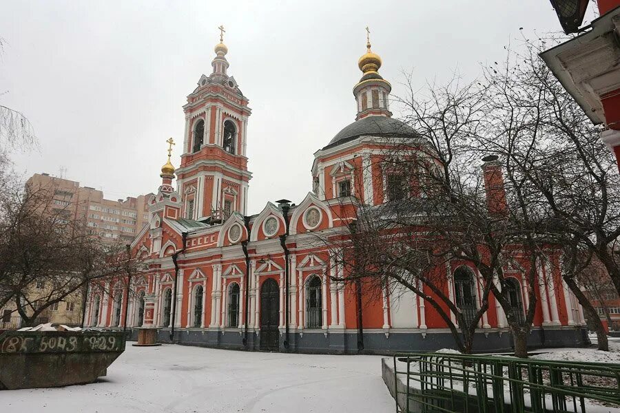 Расписание храма пимена великого в воротниках. Храм Пимена на Новослободской. Храм преподобного Пимена Великого в новых воротниках. Храм Пимена Великого в Москве. Церковь Пимена Великого в новых воротниках, Москва.