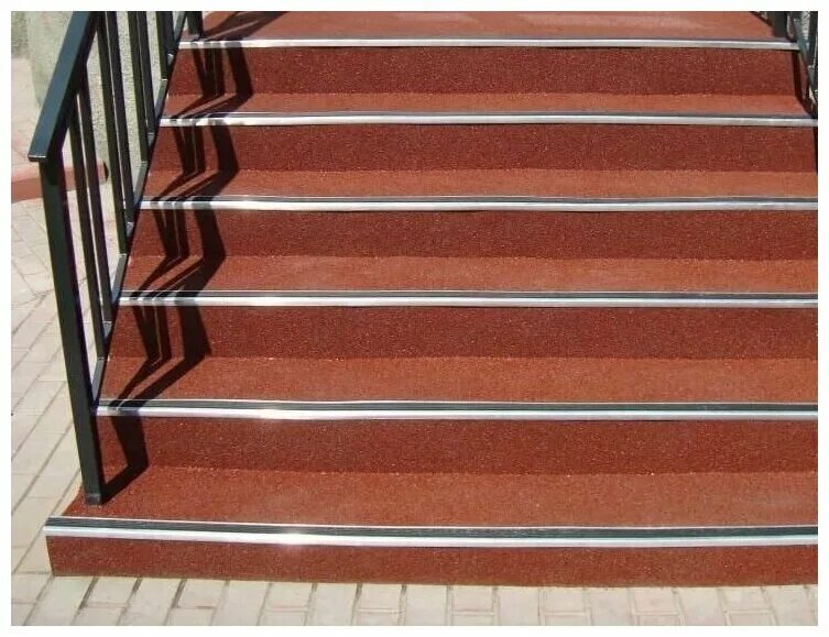 покрытие ступенек. проступь резиновая на ступени. резиновая плитка monolit 30. накладка на ступени hs-lp42 прямая противоскользящая. проступь большая резиновая, 1100х305х110 мм, цвет черный.